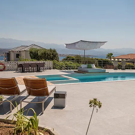 Anthia Villa